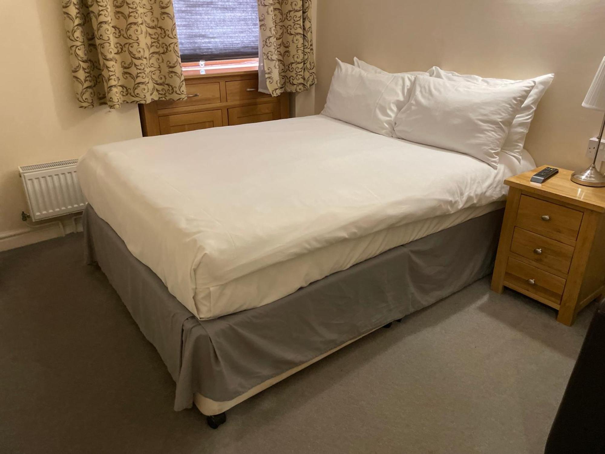 Bridge Farm Guesthouse Rooms Dundry Exterior photo